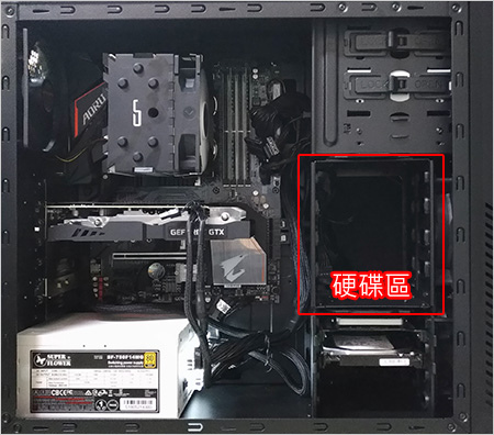酷碼CM-Silencio-550-靜音機殼-03.jpg