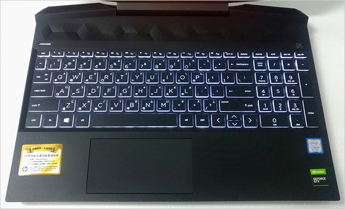 HP-Pavilion-Gaming-15吋電競筆電-02.jpg