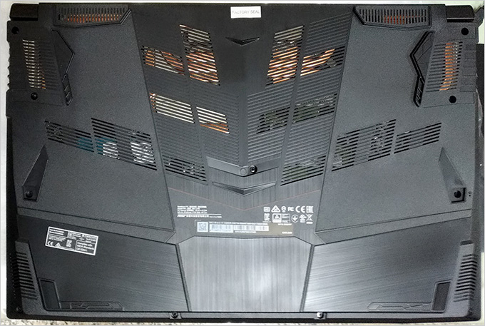 MSI微星-Bravo-17-A4DDR-038TW.jpg