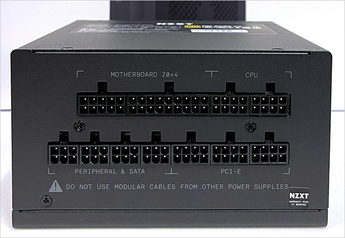 恩傑-NZXT-C-SERIES-C850-電源供應器.jpg