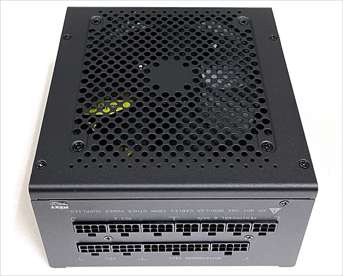 恩傑-NZXT-C-SERIES-C850-電源供應器.jpg
