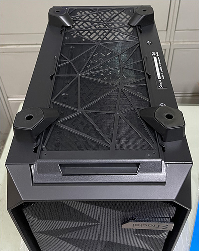 Fractal-Design-Meshify-2-Compact.jpg