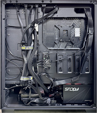 Antec-P10C-靜音機殼.jpg