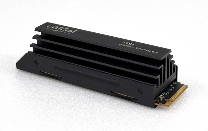 美光-Crucial-T705-PCIe-Gen5-NVMe-M.2-SSD-(含散熱器).jpg